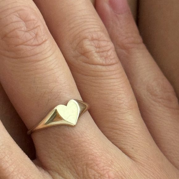 bluboho lovely heart signet ring - Picture 3 of 5